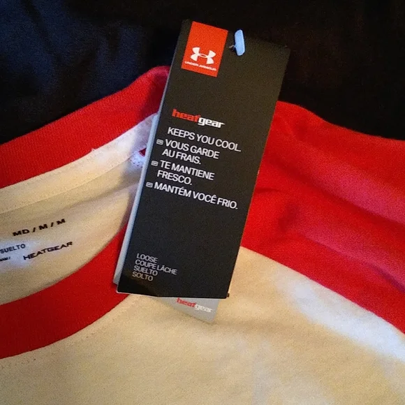 NWT under armour t shirt - Picture 3 of 4